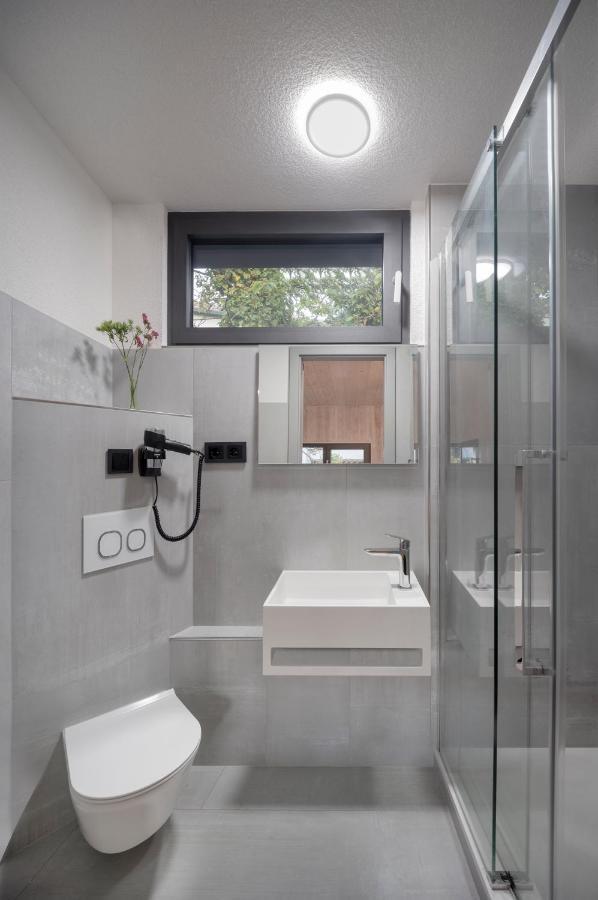 Baumhaus Im Vogelgesang Apartment Heuchelheim-Klingen Luaran gambar